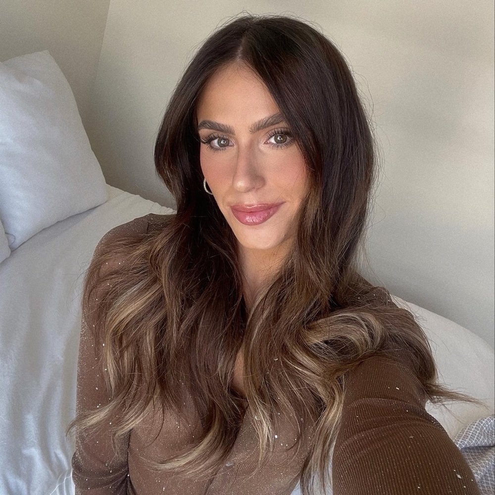 Meet your Posher, Olivia